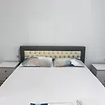 Roi Apartament